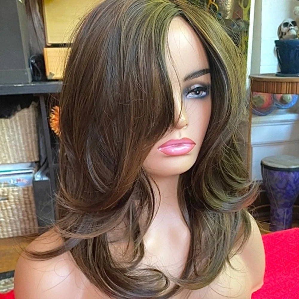 Realistic brunette with luminous highlights wig